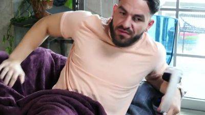 Lily Starfire - Lily Starfire makes Peter pay for overstaying his welcome - hotmovs.com - Usa