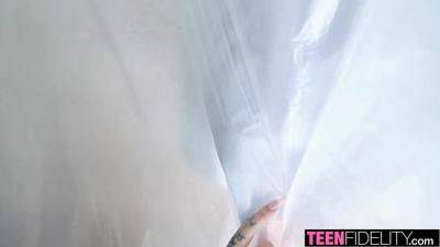 Chloe Temple - Steve Holmes - TEENFIDELITY Steve Holmes Fills Chloe Temple With Huge Cock - sexu.com
