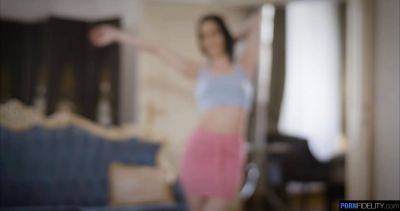 Pretty and small nikki fox - sexu.com - Britain - Hungary
