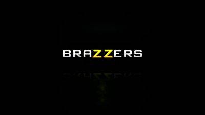 James Deen - Erik Everhard - Ramon Nomar - Keiran Lee - Diamond's Bday Gangbang With Diamond Foxxx, Ramon Nomar, Erik Everhard, James Deen, Keiran Lee - Brazzers - hotmovs.com