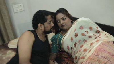 Hot Desi Bhabhi Fucks Alone in Village - Big Tits Indian MILF Hardcore Sex - veryfreeporn.com - India
