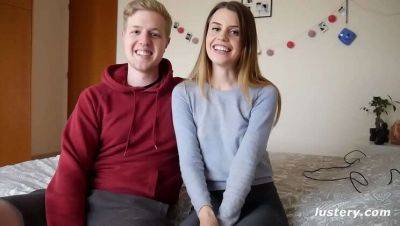 Amateur Couple Jamie & Nico Fuck Hard in Doggystyle & Missionary - Homemade Porn - xxxfiles.com