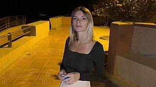Outdoor fuck with a stranger who is not wearing underwear, passers-by interrupt us - ah-me.com