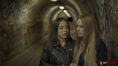 Kaisa Nord - Anastasia Brokelyn - Kaisa Nord And Anastasia Brokelyn Want A Big In Their Ass - videomanysex.com