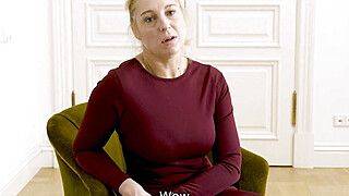 Role Play - MATURE4K. Woman is happy to satisfy this boy during the job interview - ah-me.com