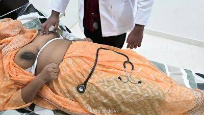Indian Doctor Examines Village Aunty's Big Natural Tits in Hospital - xxxfiles.com - India