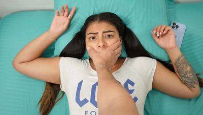 Stepbro Fucks Stepsis Hard While Home Alone - Don't Scream! - Rough Creampie Sex - veryfreeporn.com - India - Colombia