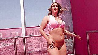Big Booty White Hotwife Fucks BBC in Miami on Vacation - ah-me.com