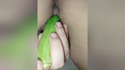 Stepsister-in-law Caught Putting Bhindi In Pussy - desi-porntube.com - India