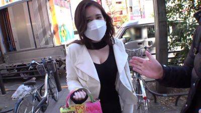 0008804_へそピアス 乳揺れ正常位 ジュポフェラ ほか - upornia.com - Japan