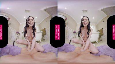 Aiden Ashley - Squirting Hottie Simulates Sex With You - Aiden Ashley, Vr Porn And Virtual Reality - voyeurhit.com