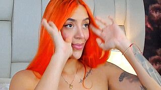 Pierced Titties Chick Makes Her Pussy Wet - ah-me.com