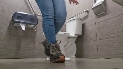 Nerdy Faery Squirts Pee in Bathroom - Hairy Pussy Close Up Fingering & Pissing Fetish - xxxfiles.com