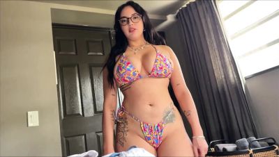Alex Adams - Nika Venom - Big Step Sister Shares Bed on Miami Vacation - Nika Venom Fucks Brother POV - porntry.com - Britain - Usa