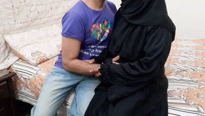 Desi Hindu Boy Invites Muslim Girlfriend to Hotel Room for Secret Sex - Blowjob & Creampie - xxxfiles.com