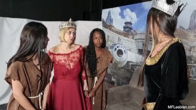 Sucking The MILF Queen's Ass - hotmovs.com - Brazil