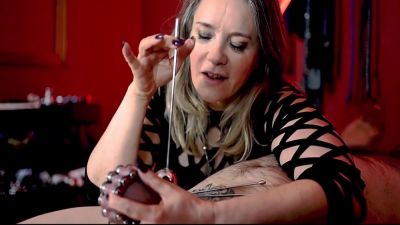 Loves To Penetrate All Her Slave Husbands Holes With Empress Bella Sadic - hclips.com