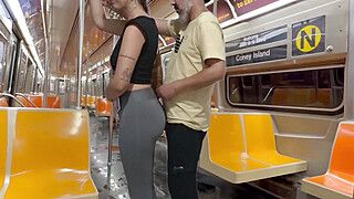 Student girl gets cum on New York subway train. - ah-me.com - New York