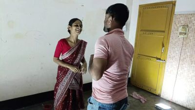 Desi India - Desi Indian Bhabhi Morning Sex Video - Homemade HD with Easypron - porntry.com - India