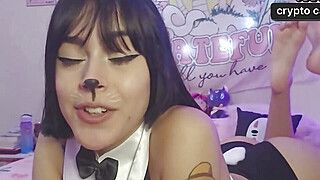 Uma coelhinha provocante para o Halloween pedindo que você goze dentro dela. - ah-me.com