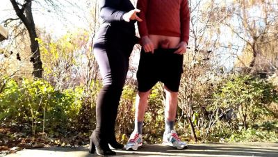 Stepson Makes Me Give Outdoor Handjob & Cumshot - MILF Stepmom Big Ass Homemade - veryfreeporn.com