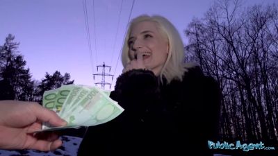 Featuring Females Outside Xxx - videomanysex.com - Italy