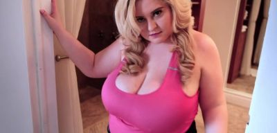 Mae Montgomery - The J Cup Morning Show - theyarehuge.com