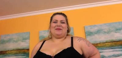 Sexy Plumper BabyDollBBW Spreads Her Legs For A Fucking Machine - theyarehuge.com