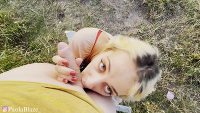 Publiczny Lodzik Od Fanki Z Widokiem Na Miasto - Polskie Dialogi - hclips.com