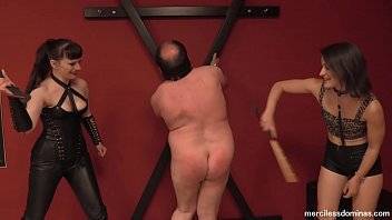Broken Roses - Slave's Ass Crushed Wooden Paddles - xvideos.com