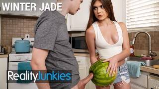 Winter Jade - Jade - Reality Junkies - Kinky Step sister Winter Jade walks in on Step bro and his Huge Cock - pornhub.com