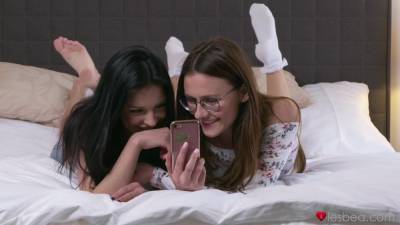 Nerdy young babes are more than pleased to share their intimacy - xbabe.com