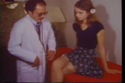 Dr. Flasher gives her a full examination - Vintage - zilla.cash