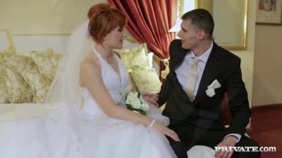 Redhead Bride Has Threesome Before Wedding - txxx.com