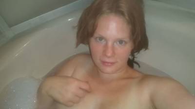 German BBW enjoys her Body in the Bathtub! Pussy rub orgasm - xhamster.com - Germany