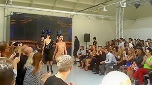 Naked Fashion Show Charlie le Mindu Paris - hdzog.com