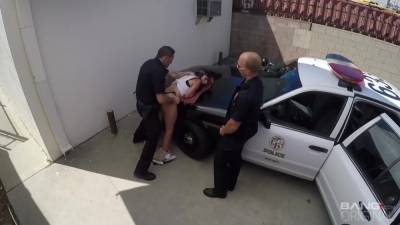 Rose Darling gave blowjobs to handsome police officers and fucked her way out of trouble - hotmovs.com