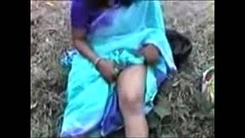 Bengali girl showing boods outside - xvideos.com