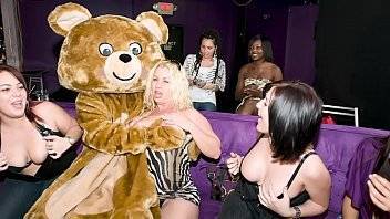 DANCING BEAR - Starting The Year Off Right With Big Dicks Slinging & Horny Hoes Sucking - xvideos.com