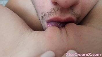 Stranger Passionate Pussy Licking Girlfriend - Squirting - xvideos.com