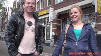 Dutch prostitute gets fingered - pornoxo.com - Netherlands