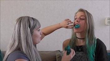 two innocent teen girls try some bondage - xvideos.com