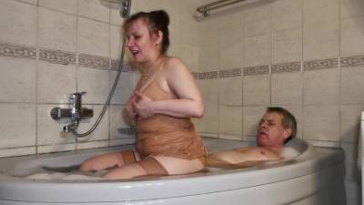 Evening Bath With Sensual Pleasures - Part Ii - Simon Latexa - txxx.com