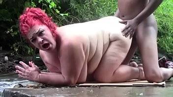 BBW Hotwife Fucking and Sucking Outdoors - xvideos.com