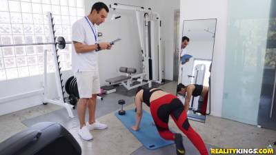 Valentina Nappi - Trainer tears Valentina Nappi's workout tights and fucks her hard - xbabe.com