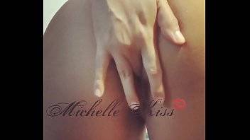Joven colegiala MIchelle Kiss culona baila sensual y se desnuda - xvideos.com