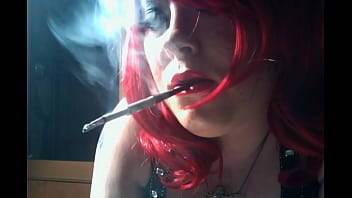Tina - BBW British Mistress Tina Snua Dangles A Slim Cigarette In A Holder - xvideos.com - Britain