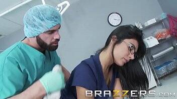 Doctors Adventure - (Shazia Sahari) - Doctor pounds Nurse while patient is out cold - Brazzers - xvideos.com