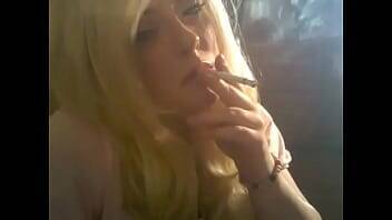Tina - Blonde British MILF Tina Snua Smokes A Menthol Cigarette - xvideos.com - Britain