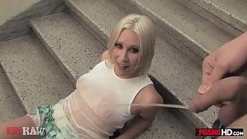 Sexy blonde has her body covered in pee by multiple men - xvideos.com